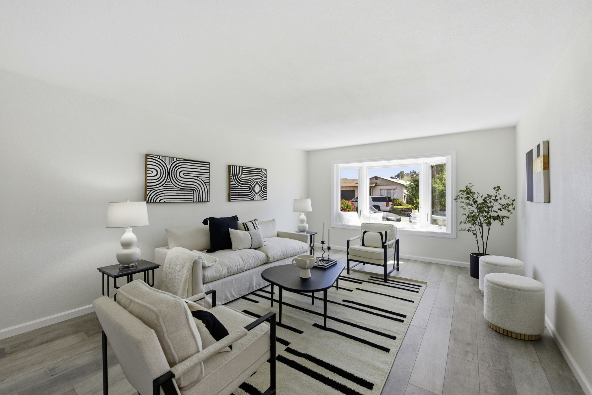 005_F8_42655 Charleston Way