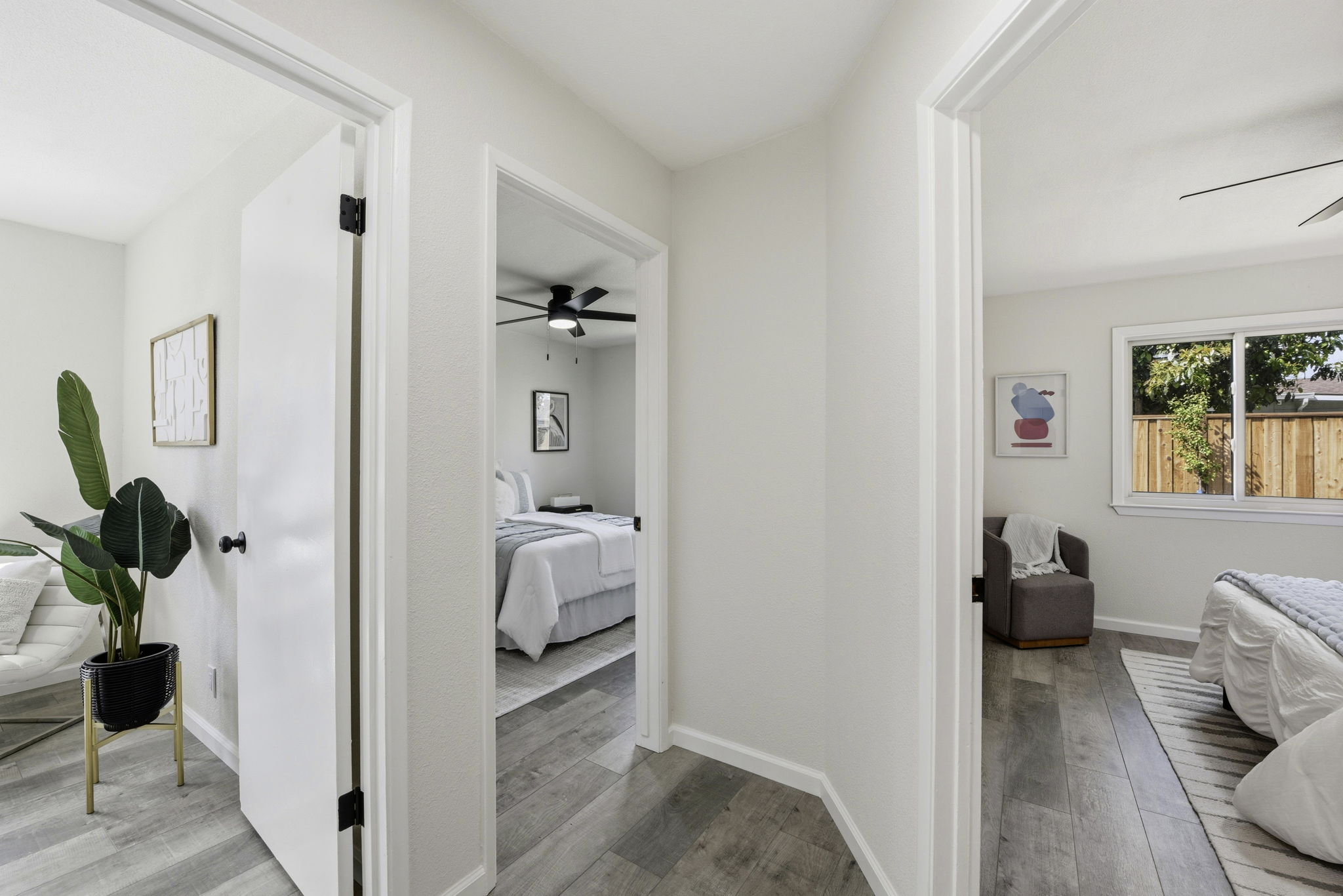 020_F8_42655 Charleston Way