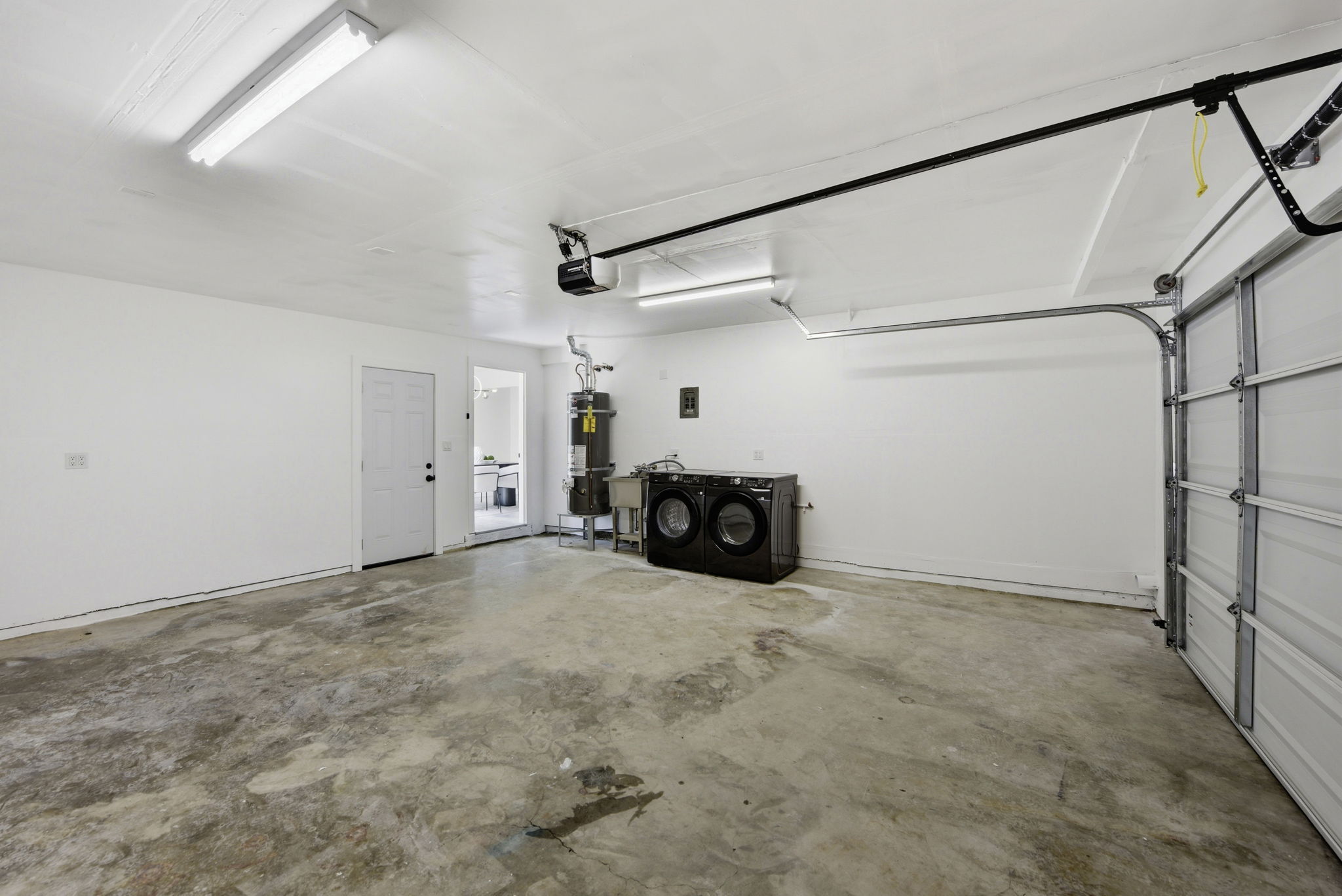 033_F8_42655 Charleston Way