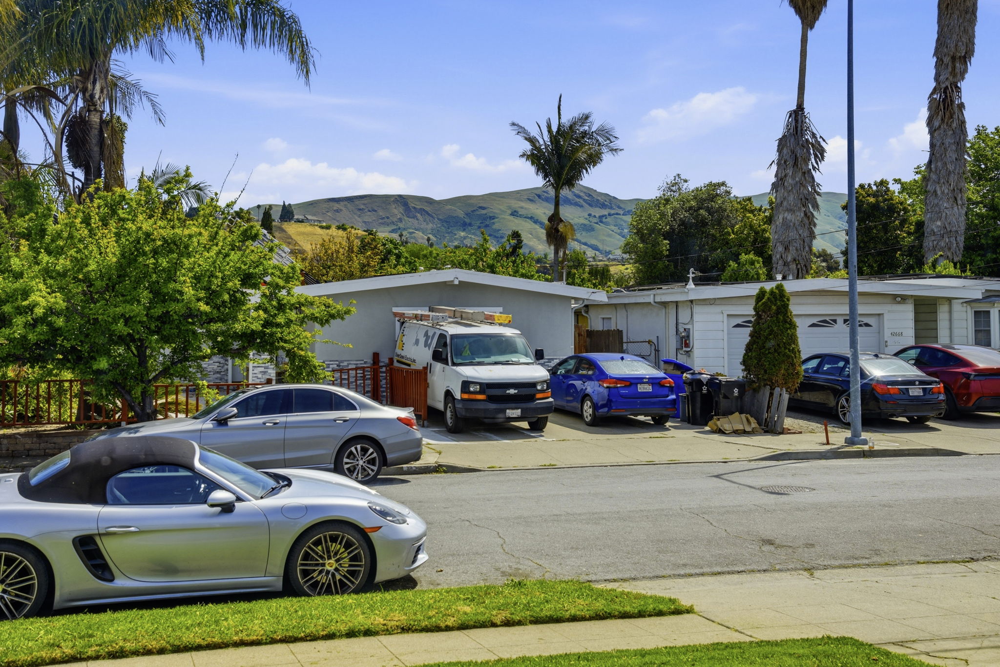 042_F8_42655 Charleston Way