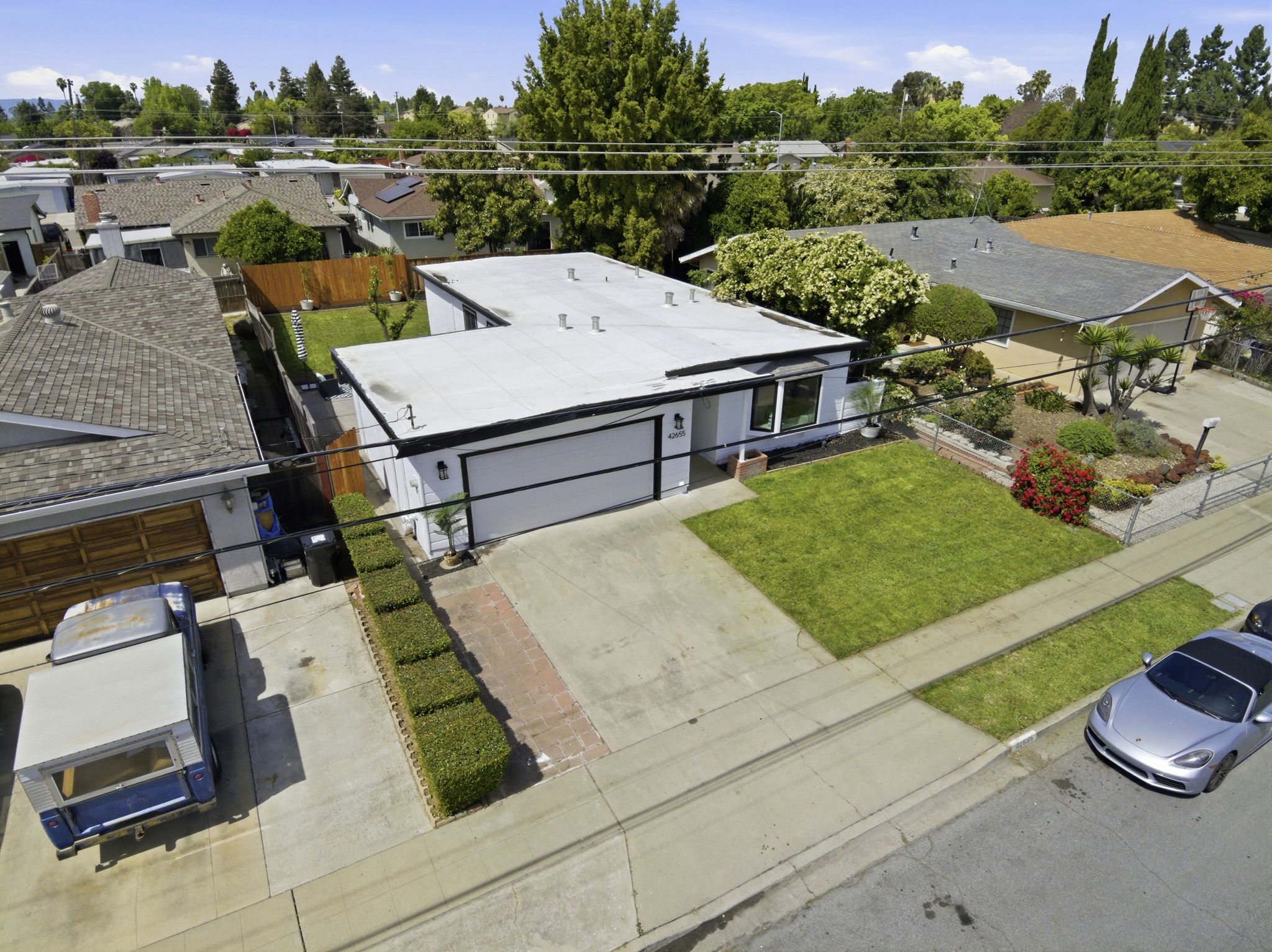 004_F8_AERIAL_42655 Charleston Way