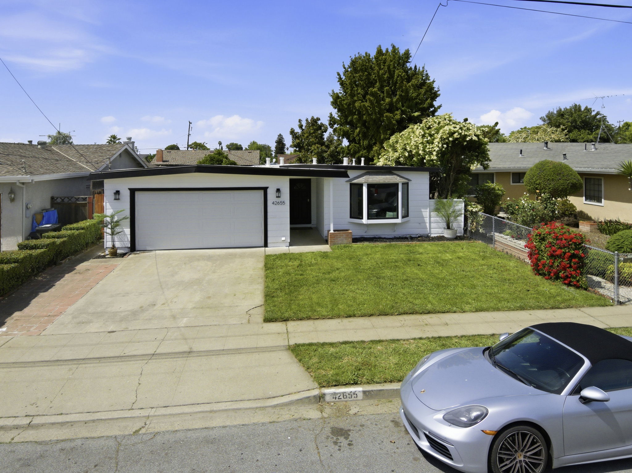 005_F8_AERIAL_42655 Charleston Way