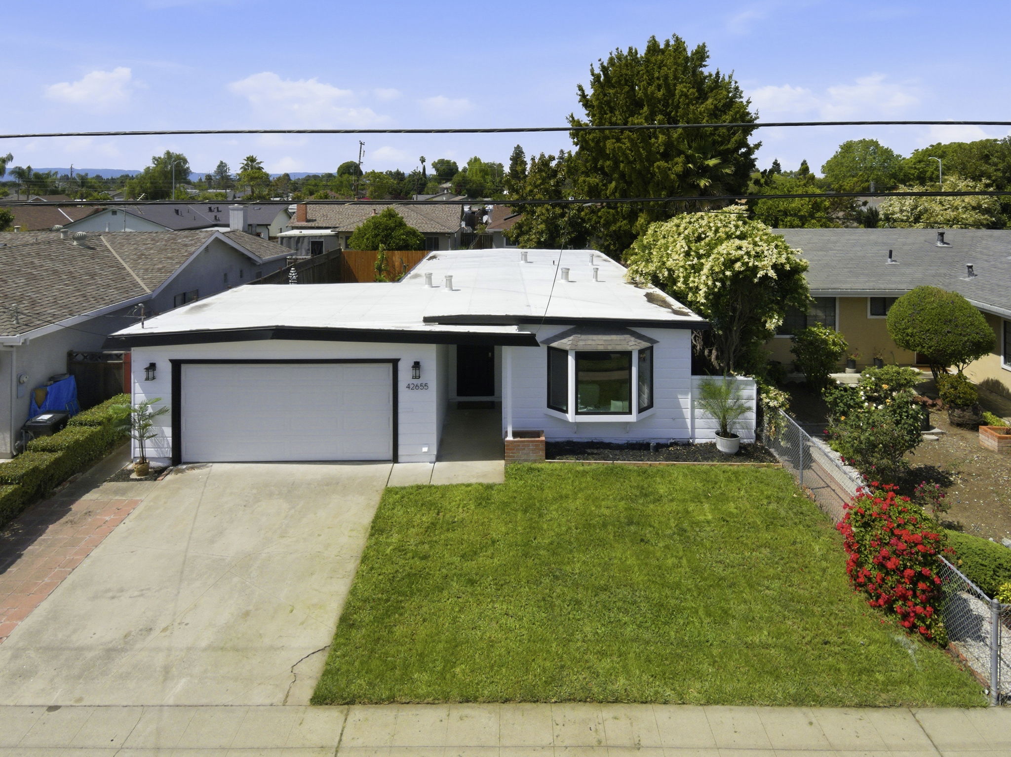 007_F8_AERIAL_42655 Charleston Way