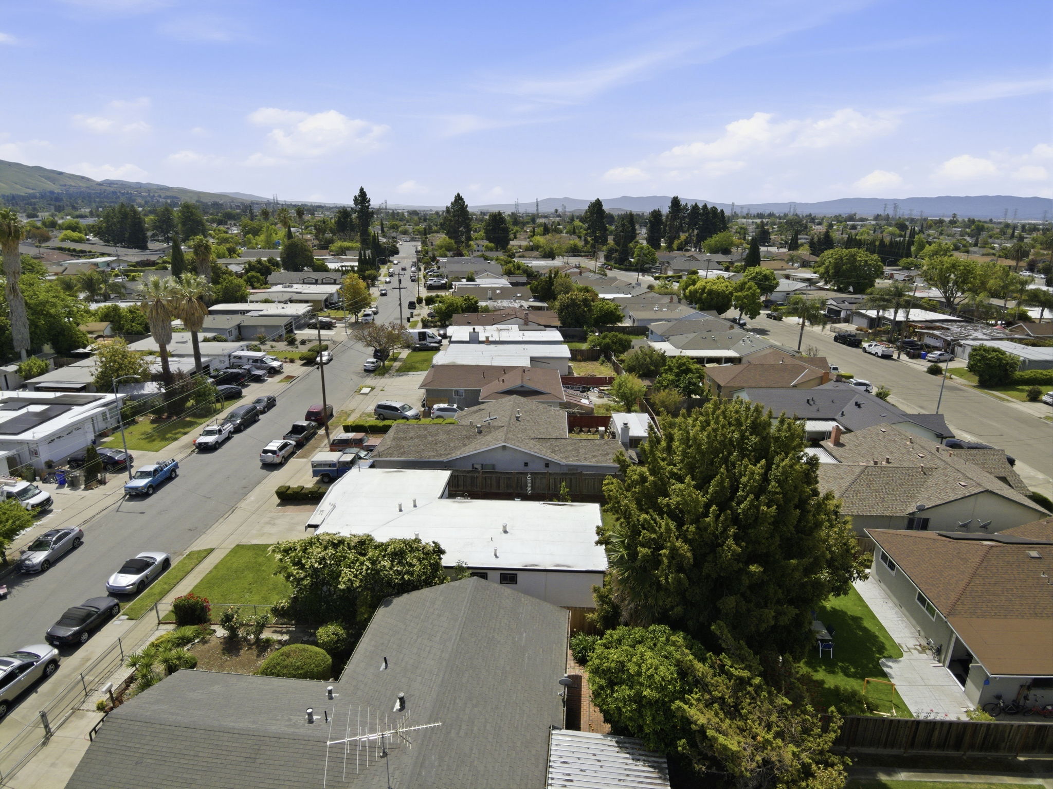 019_F8_AERIAL_42655 Charleston Way