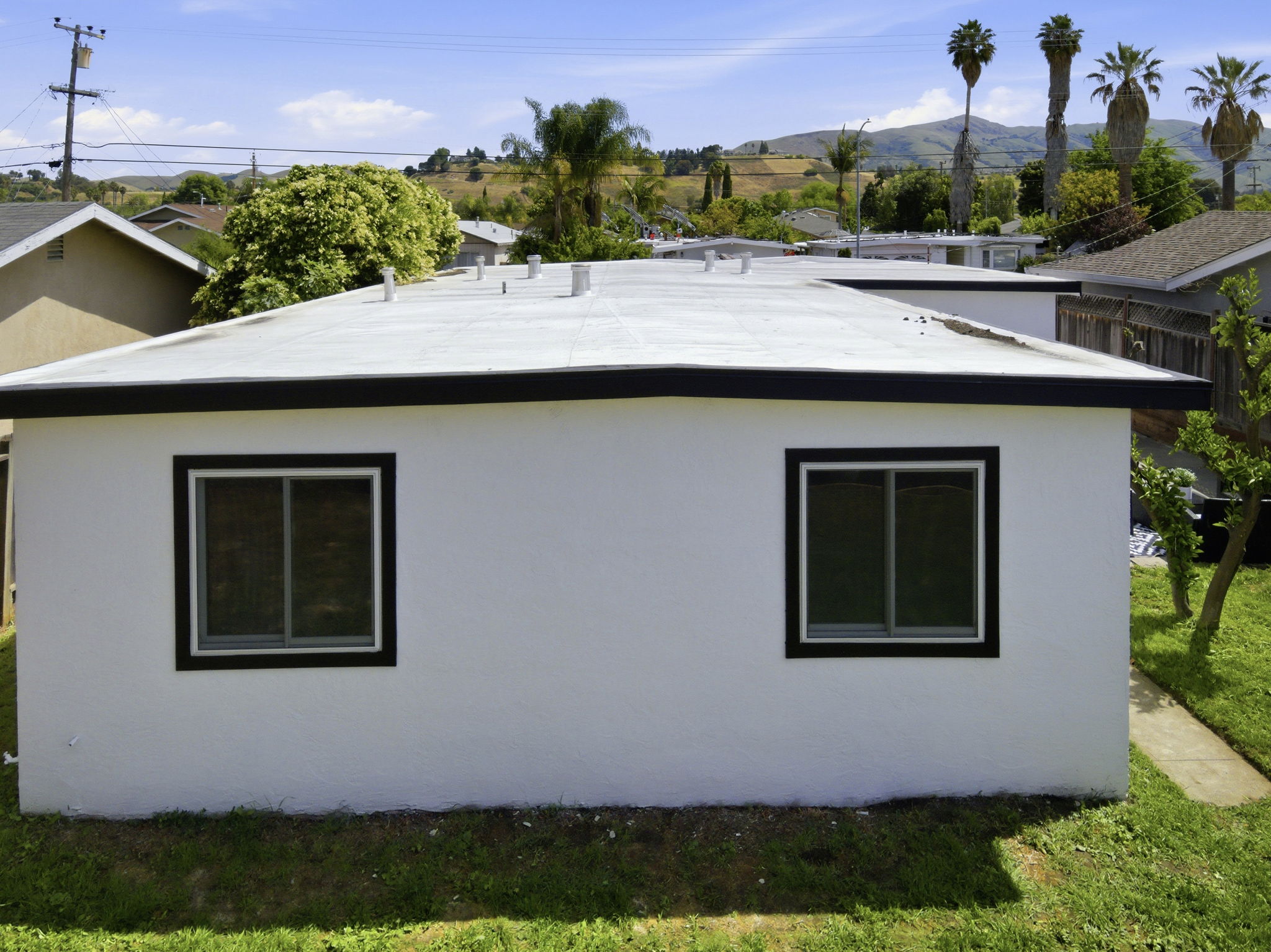 025_F8_AERIAL_42655 Charleston Way