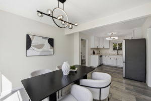 019_F8_42655 Charleston Way