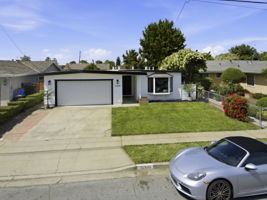 005_F8_AERIAL_42655 Charleston Way