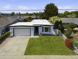 007_F8_AERIAL_42655 Charleston Way