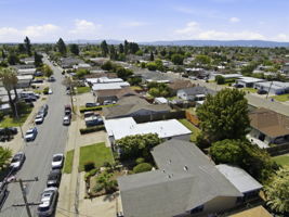 020_F8_AERIAL_42655 Charleston Way
