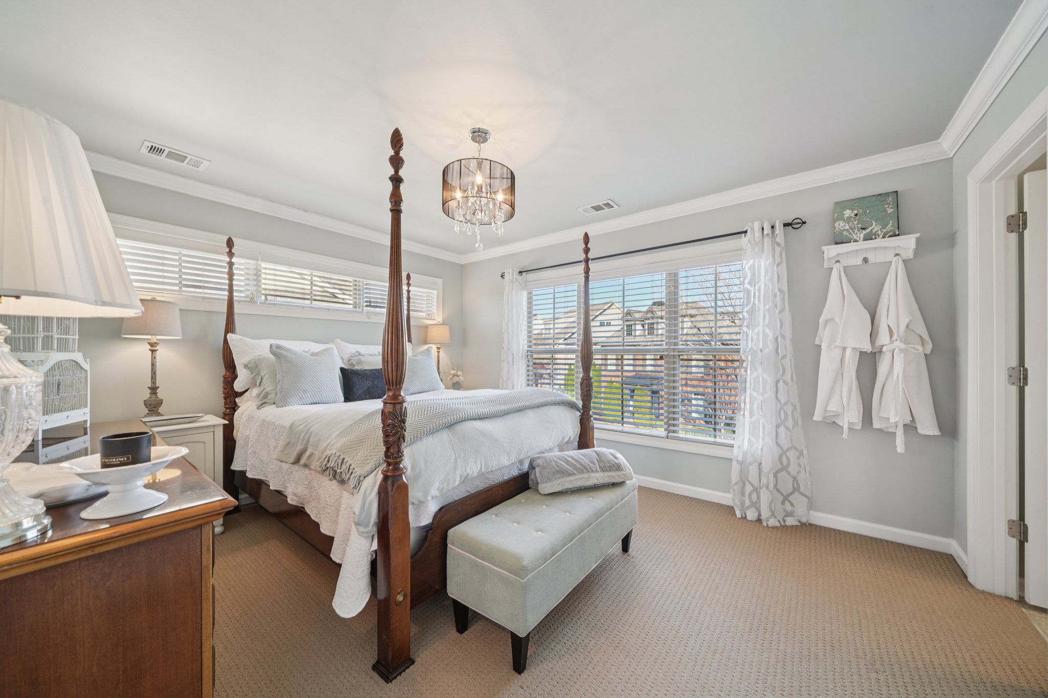 Baverton Dr-S1712-028.jpg