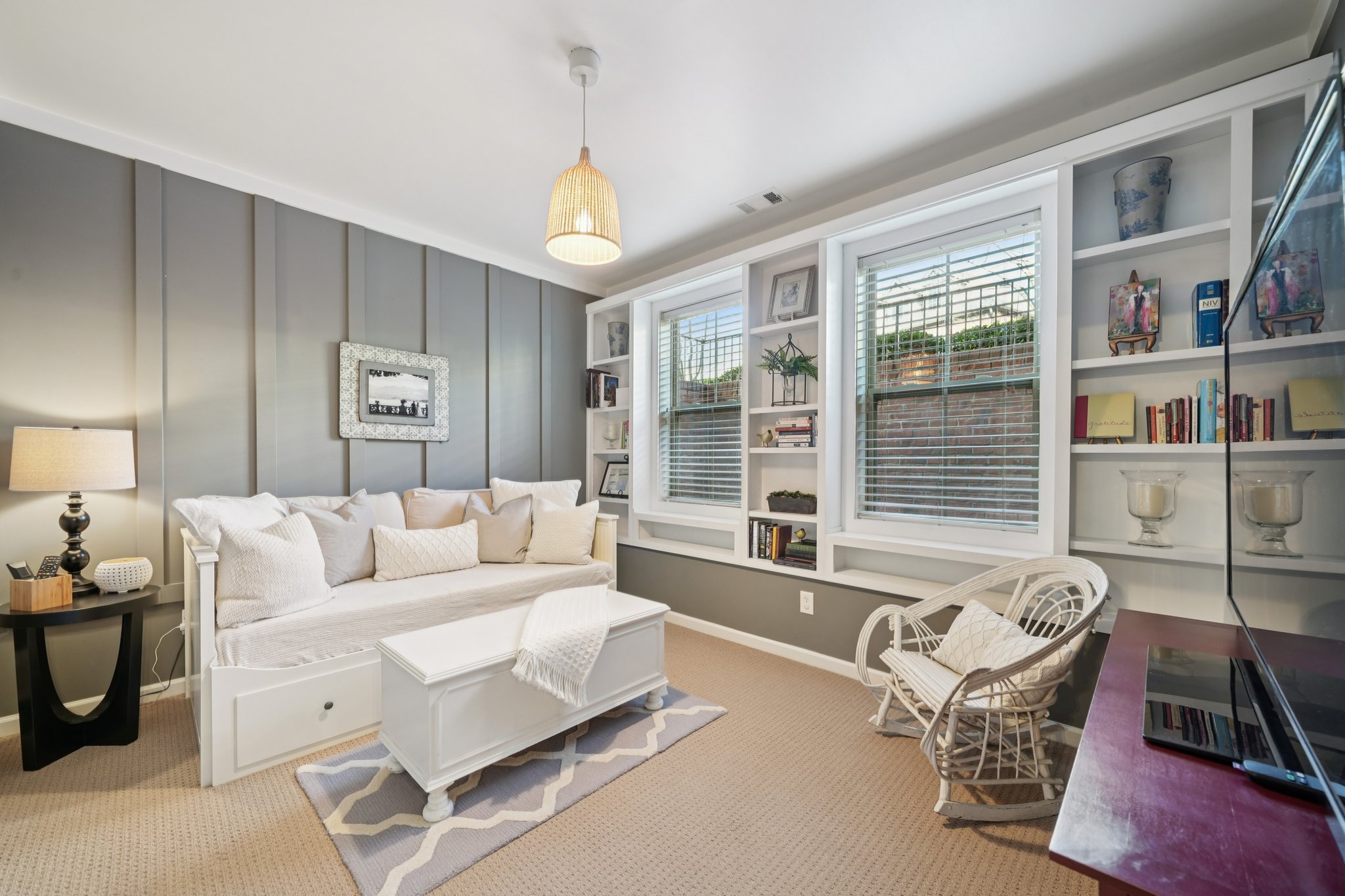 Baverton Dr-S1712-031.jpg