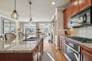 Baverton Dr-S1712-014.jpg