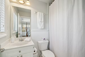 Baverton Dr-S1712-030.jpg