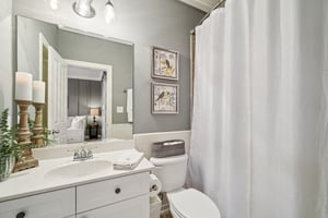 Baverton Dr-S1712-033.jpg