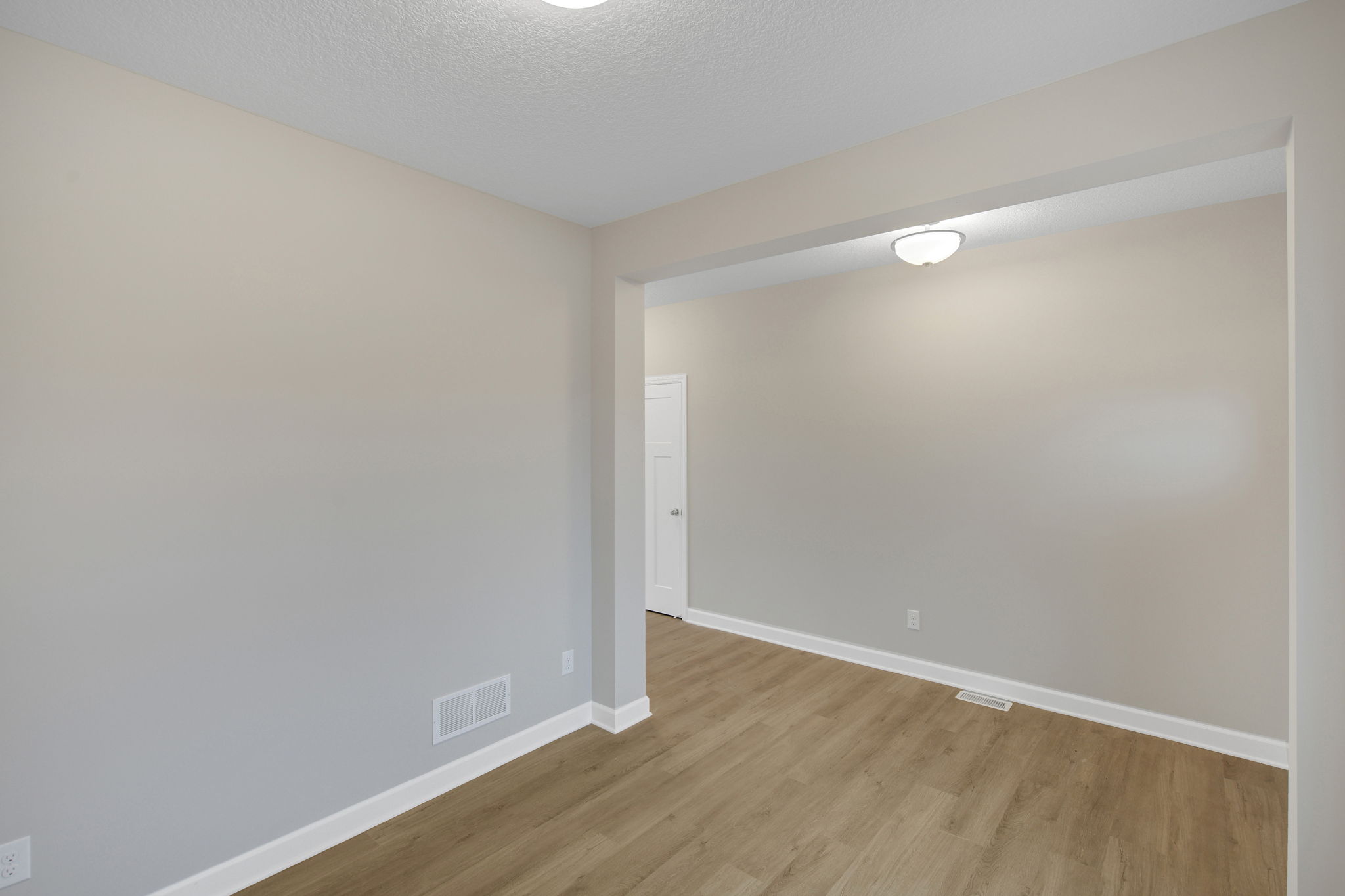  4268 Woodland Cove Pkwy, Minnetrista, MN 55331, US Photo 7
