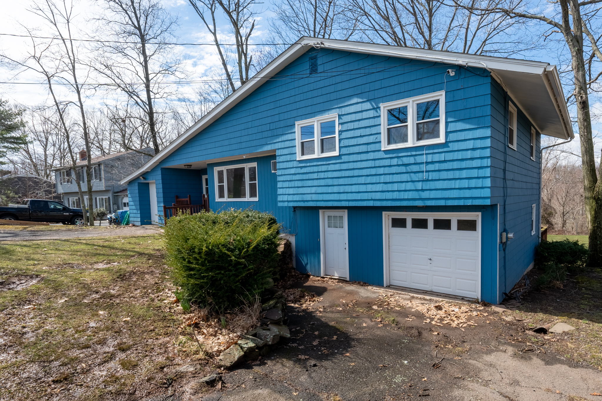 427 Ballfall Rd, Middletown, CT 06457, USA Photo 3