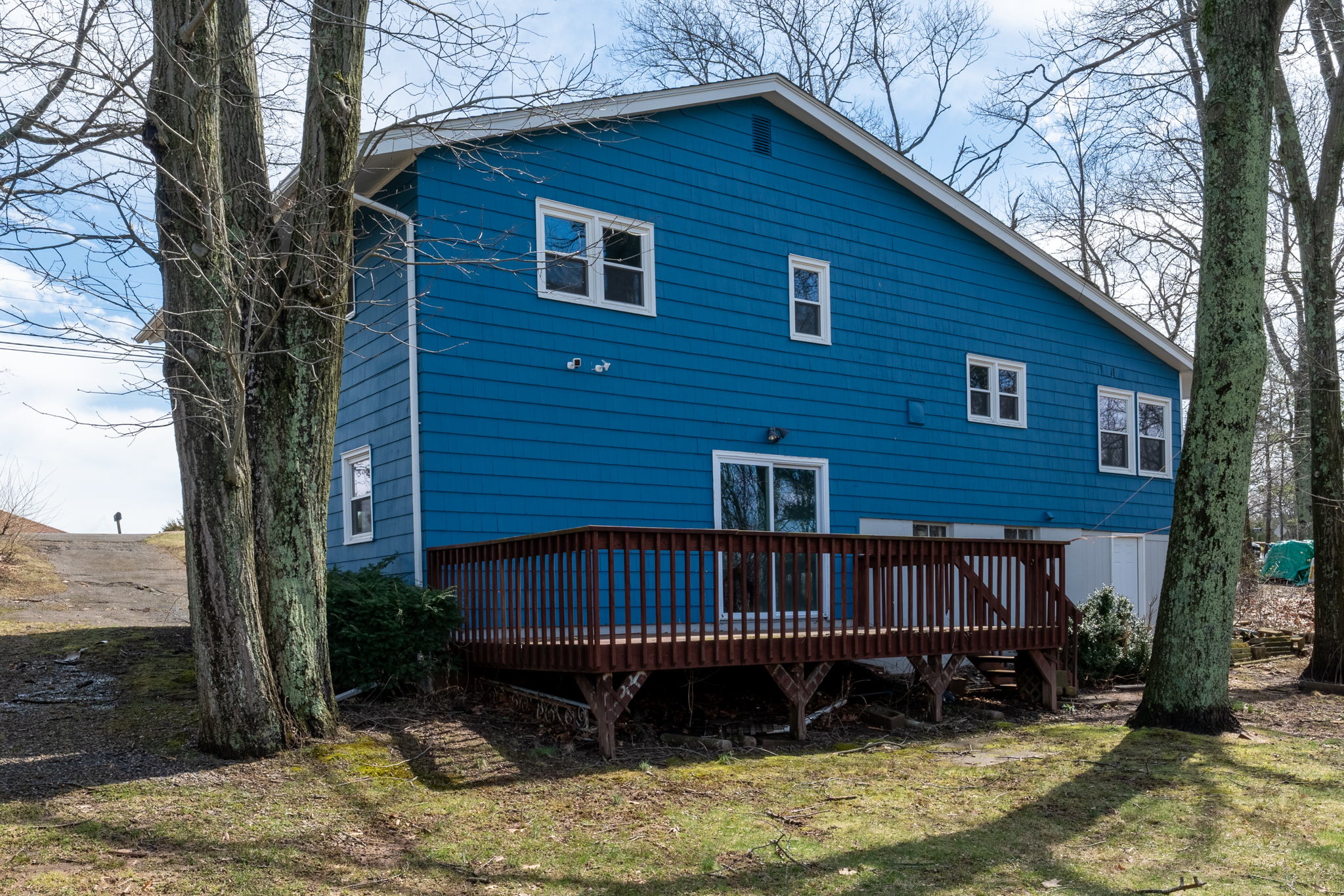427 Ballfall Rd, Middletown, CT 06457, USA Photo 4