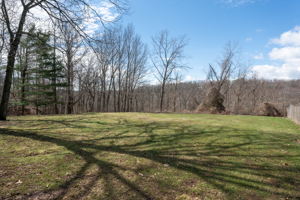 427 Ballfall Rd, Middletown, CT 06457, USA Photo 10