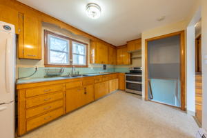 427 Ballfall Rd, Middletown, CT 06457, USA Photo 21