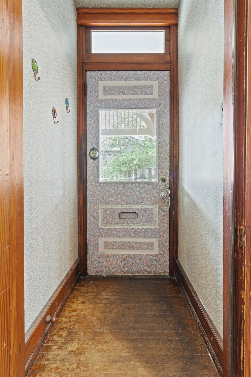  Photo 4