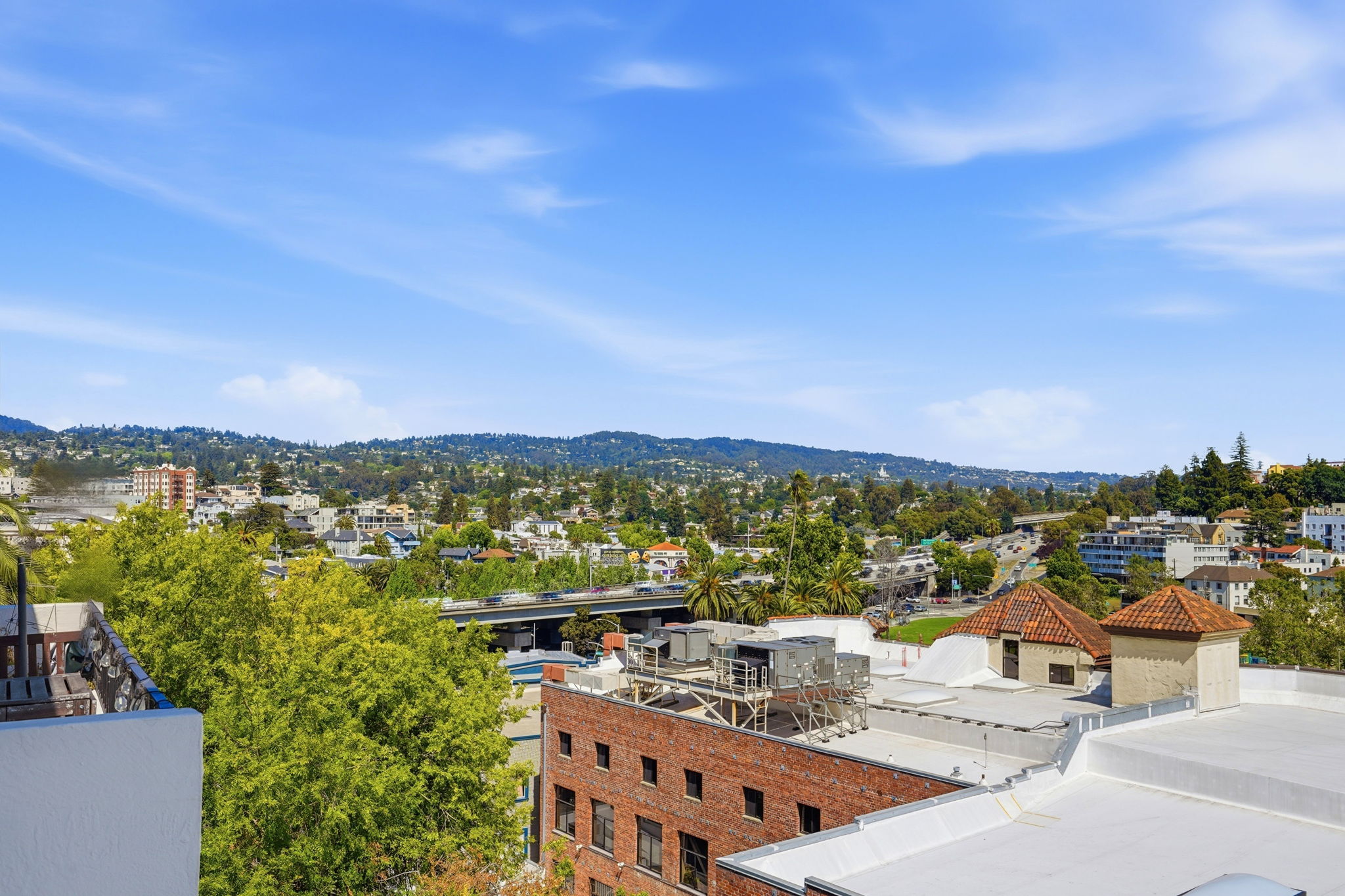 026_F8_427 Lagunitas Ave 305