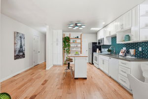 012_F8_427 Lagunitas Ave 305