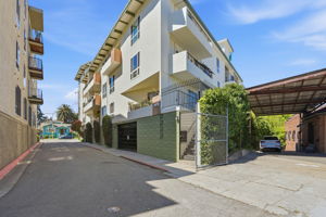 030_F8_427 Lagunitas Ave 305