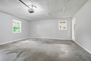  Photo 34