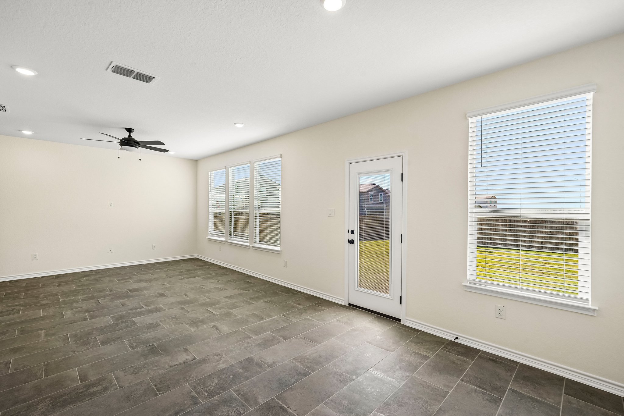 Harper Lee Ln-S2410-010.jpg