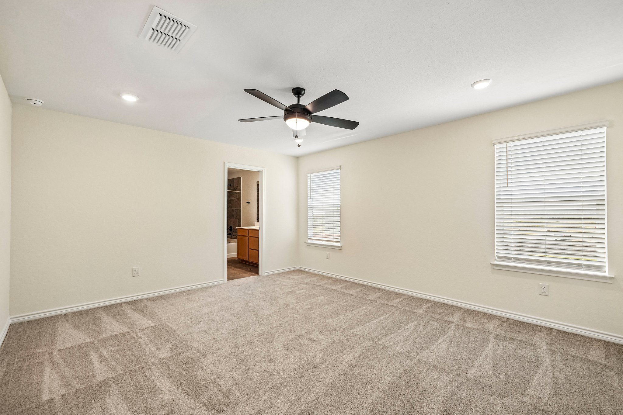 Harper Lee Ln-S2410-018.jpg