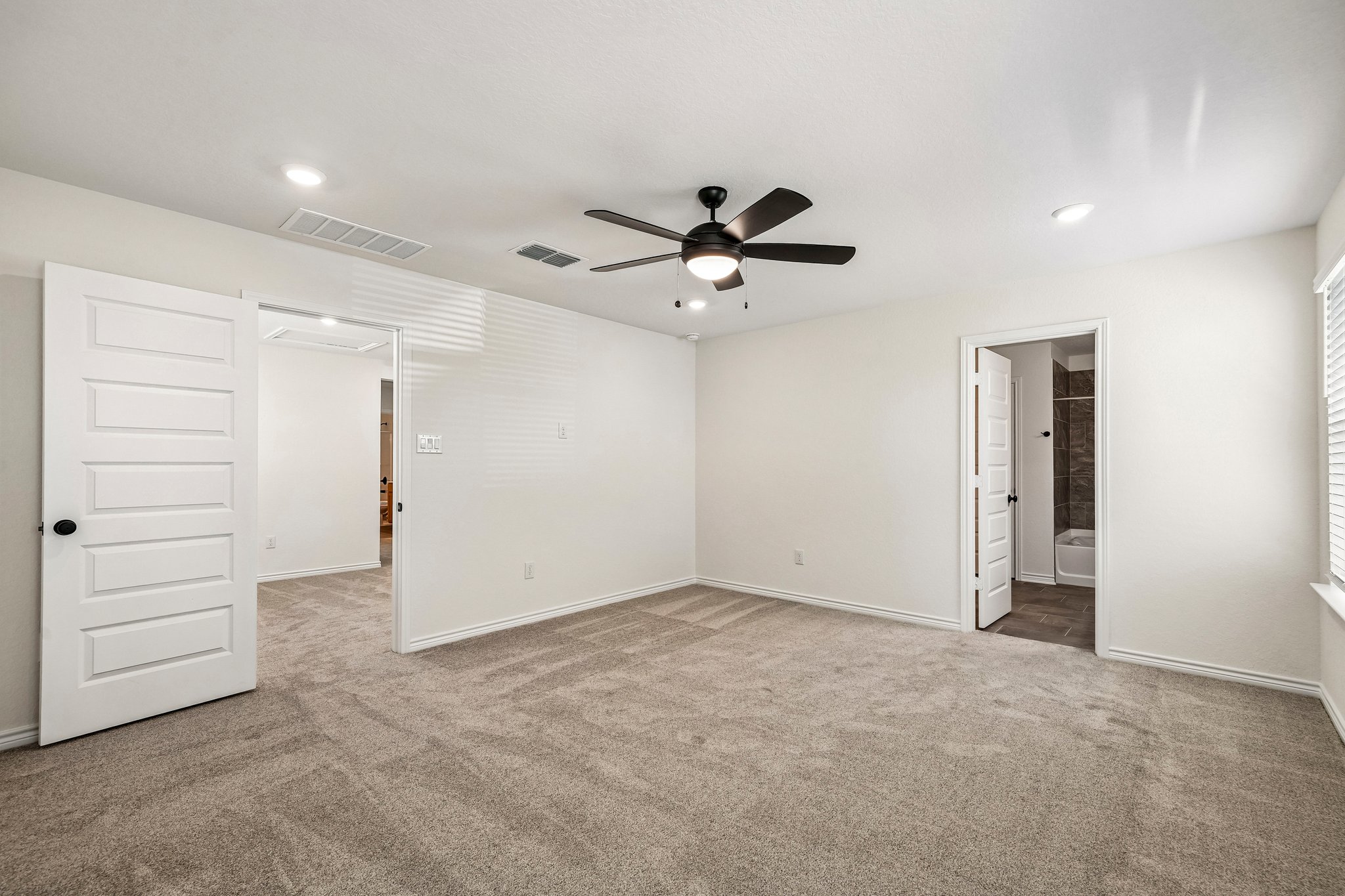 Harper Lee Ln-S2410-019.jpg