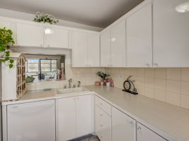 NW 40th St Apt 313-005