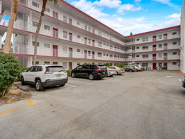 NW 40th St Apt 313-001