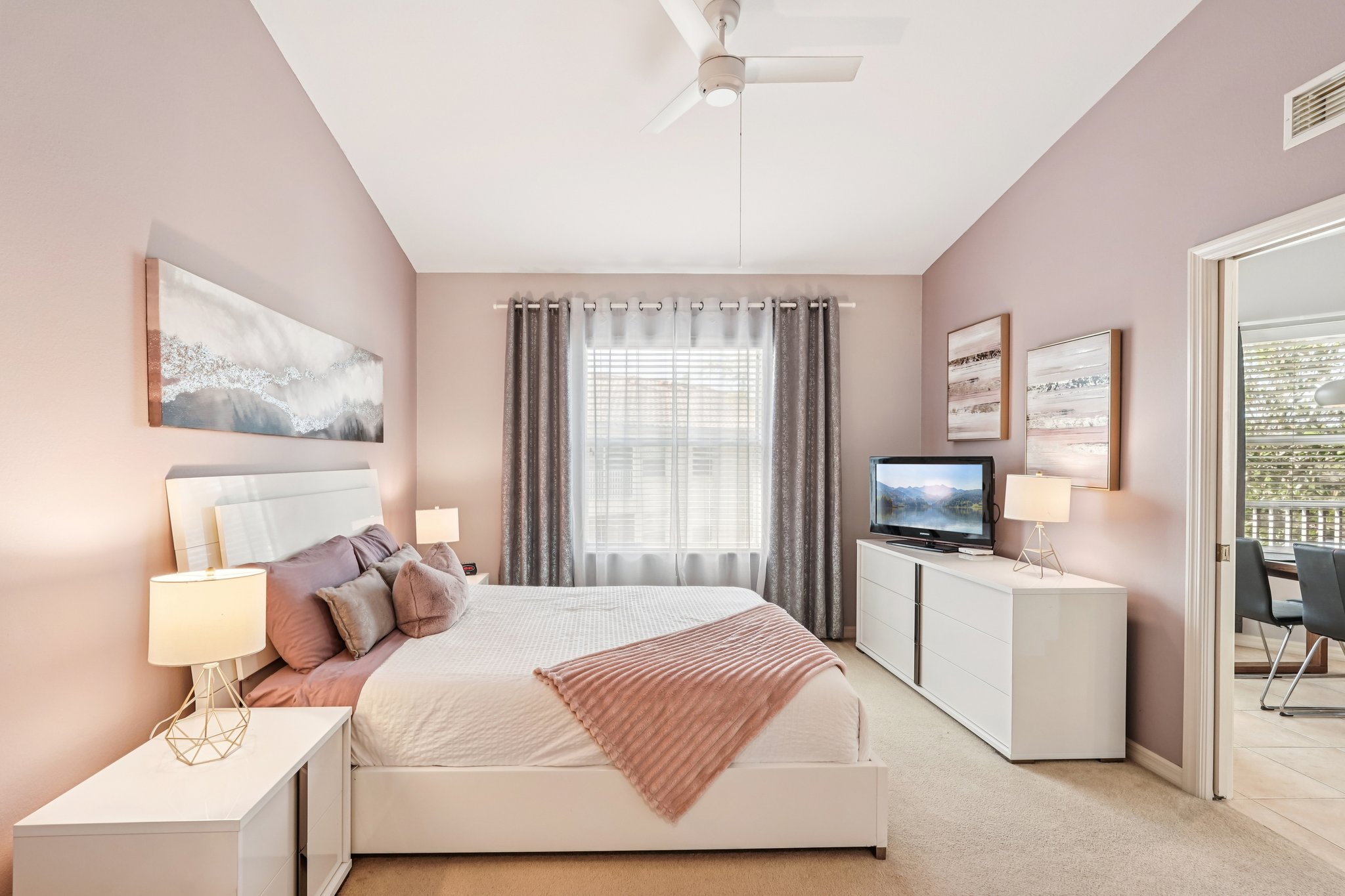 Vicenza Dr D40-S2003-020.jpg