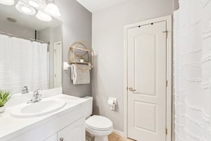 Vicenza Dr D40-S2003-018.jpg