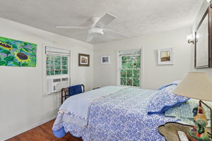  Photo 22