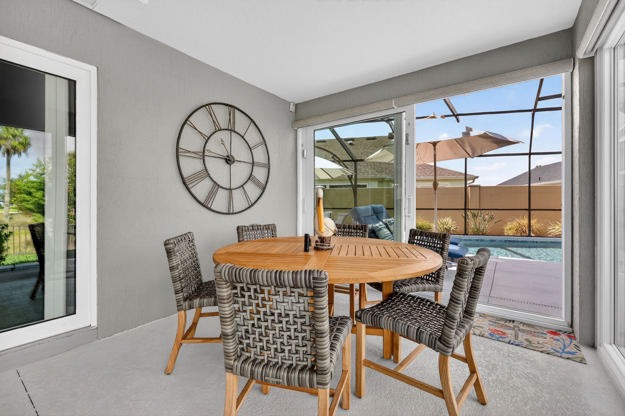 Climate-Controlled Glass-Enclosed 418sf Lanai