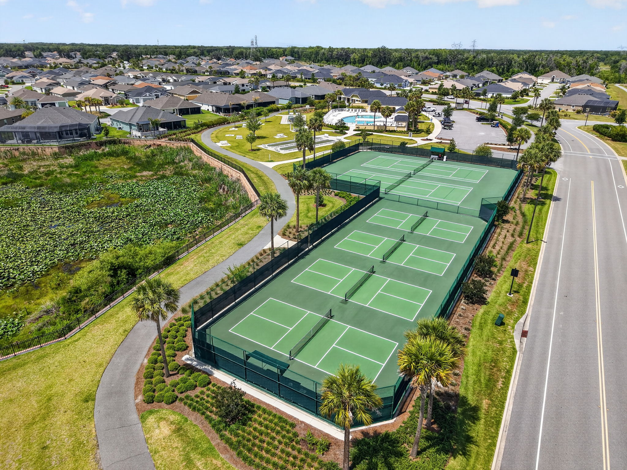 Nearby Franklin Recreation Center and Walking Trails