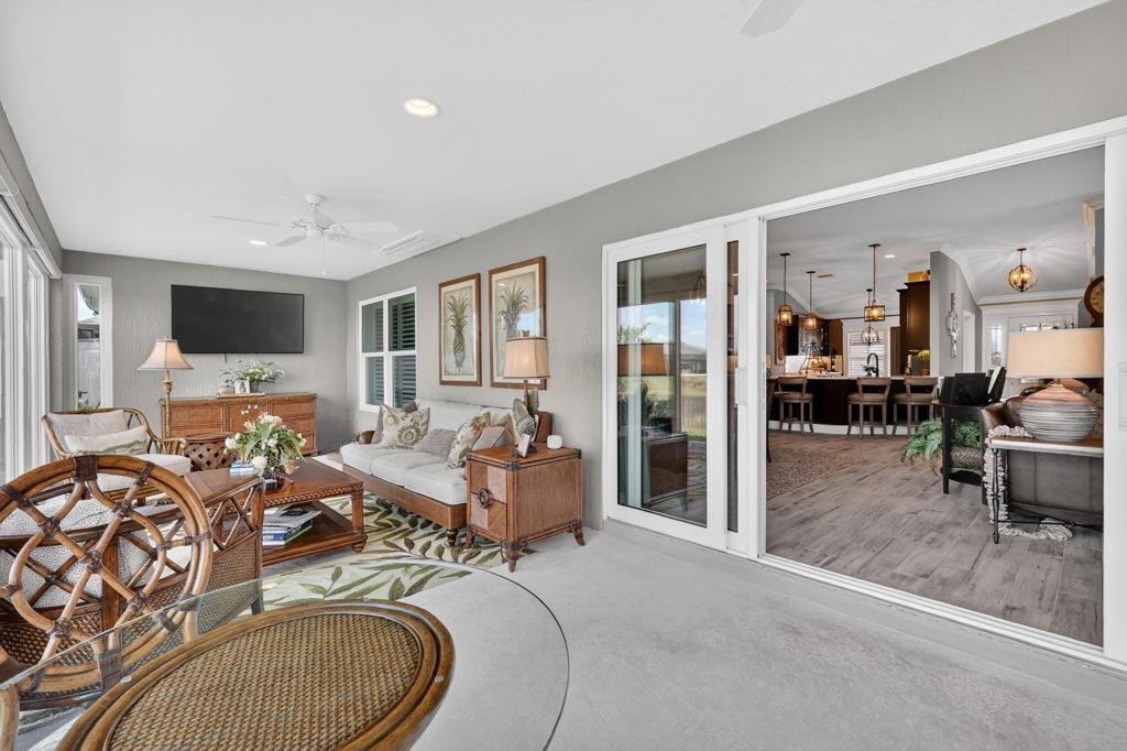 Climate-Controlled Glass-Enclosed 418sf Lanai