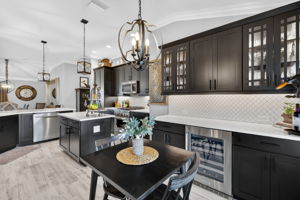 EXPANSIVE Kitchen and Dinette