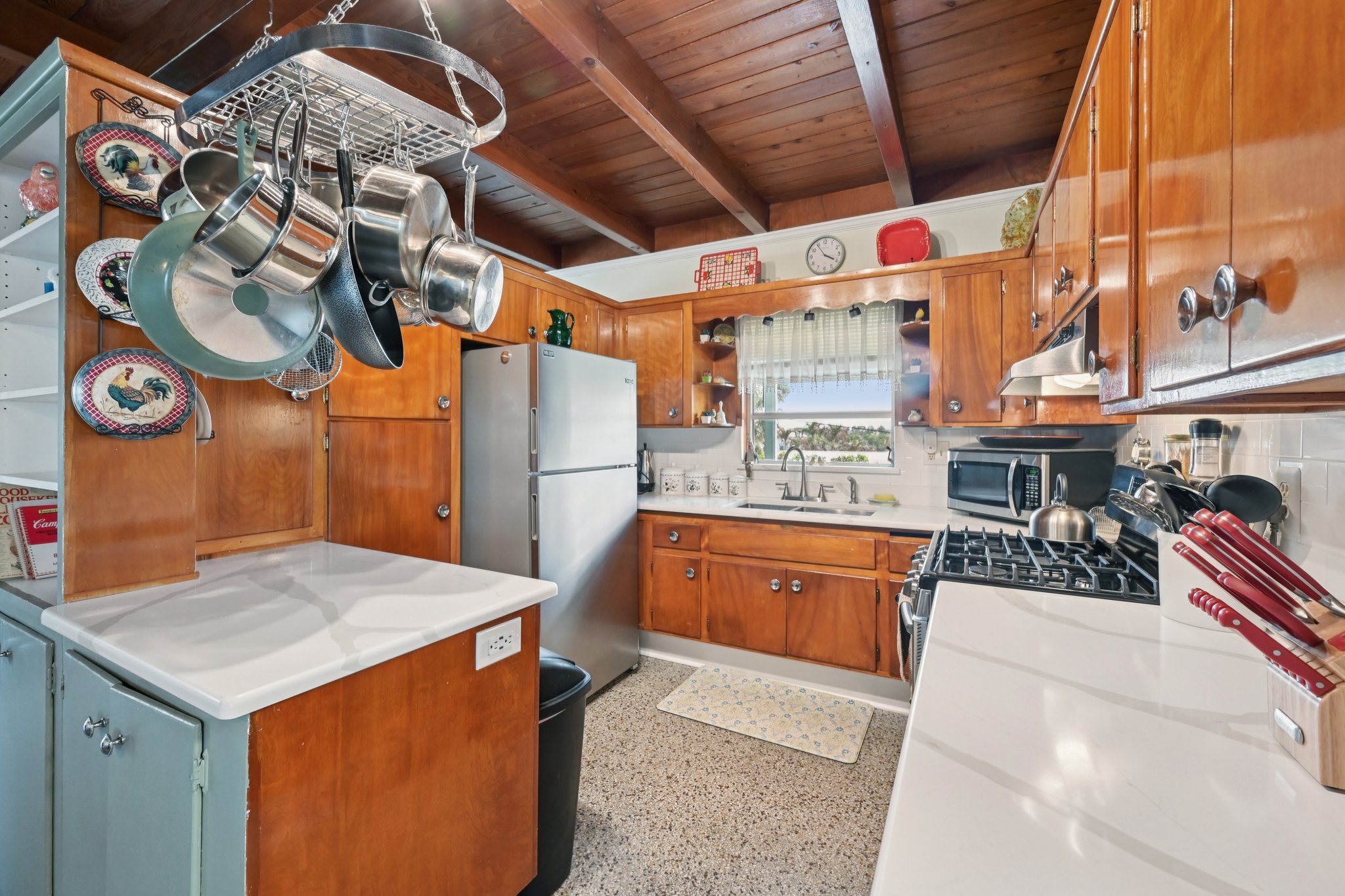 NE Skyline Dr-S1204-011.jpg