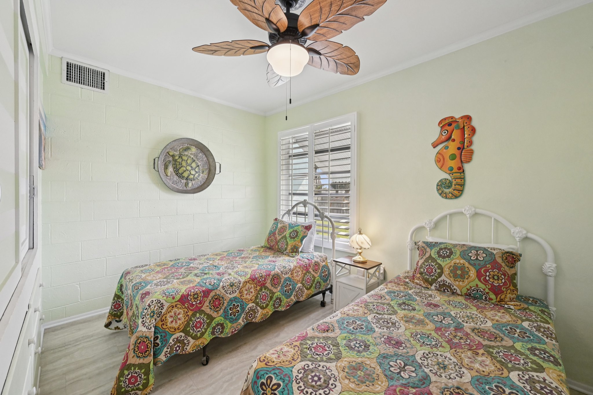 NE Skyline Dr-S1204-018.jpg