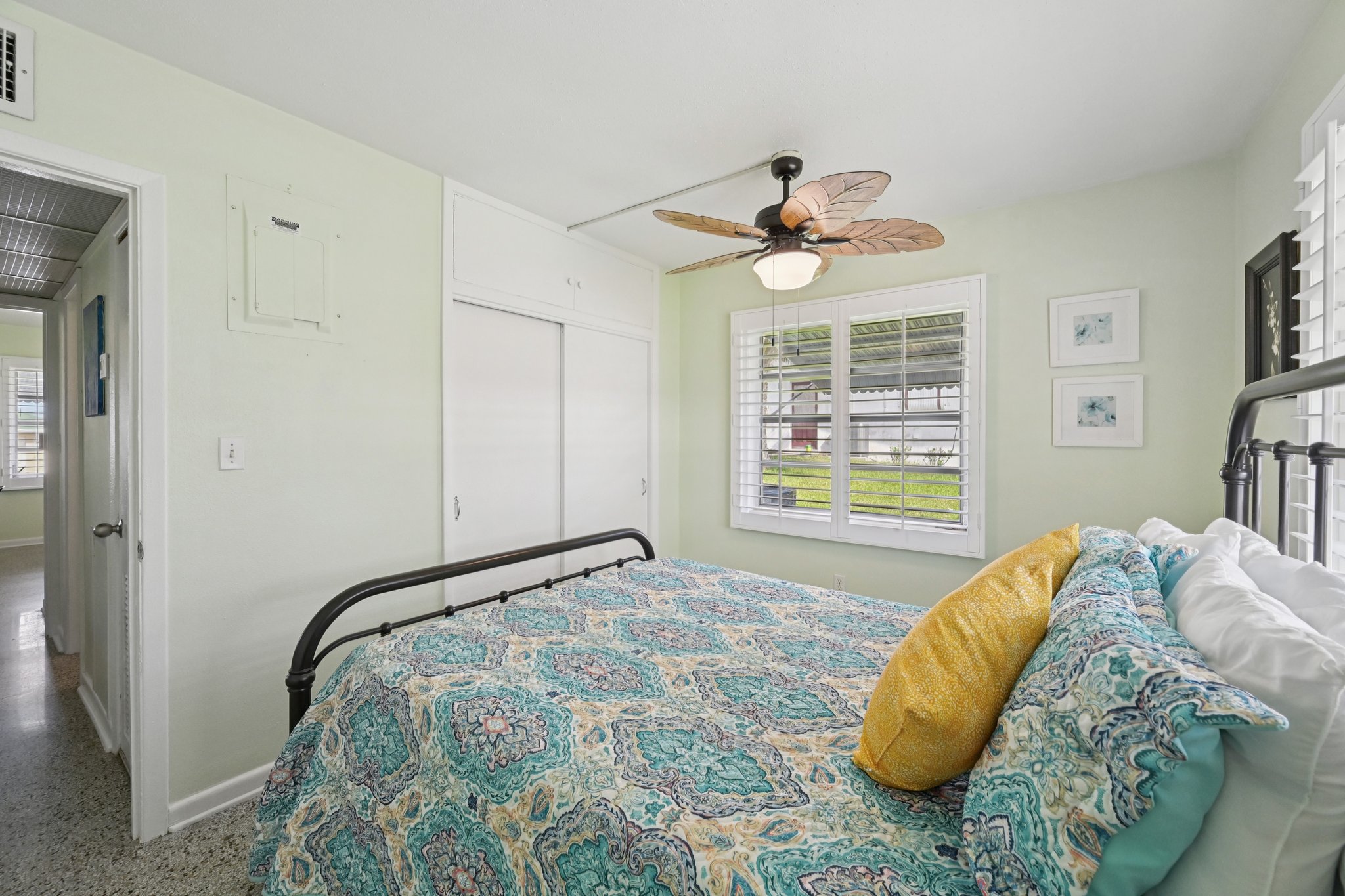 NE Skyline Dr-S1204-021.jpg