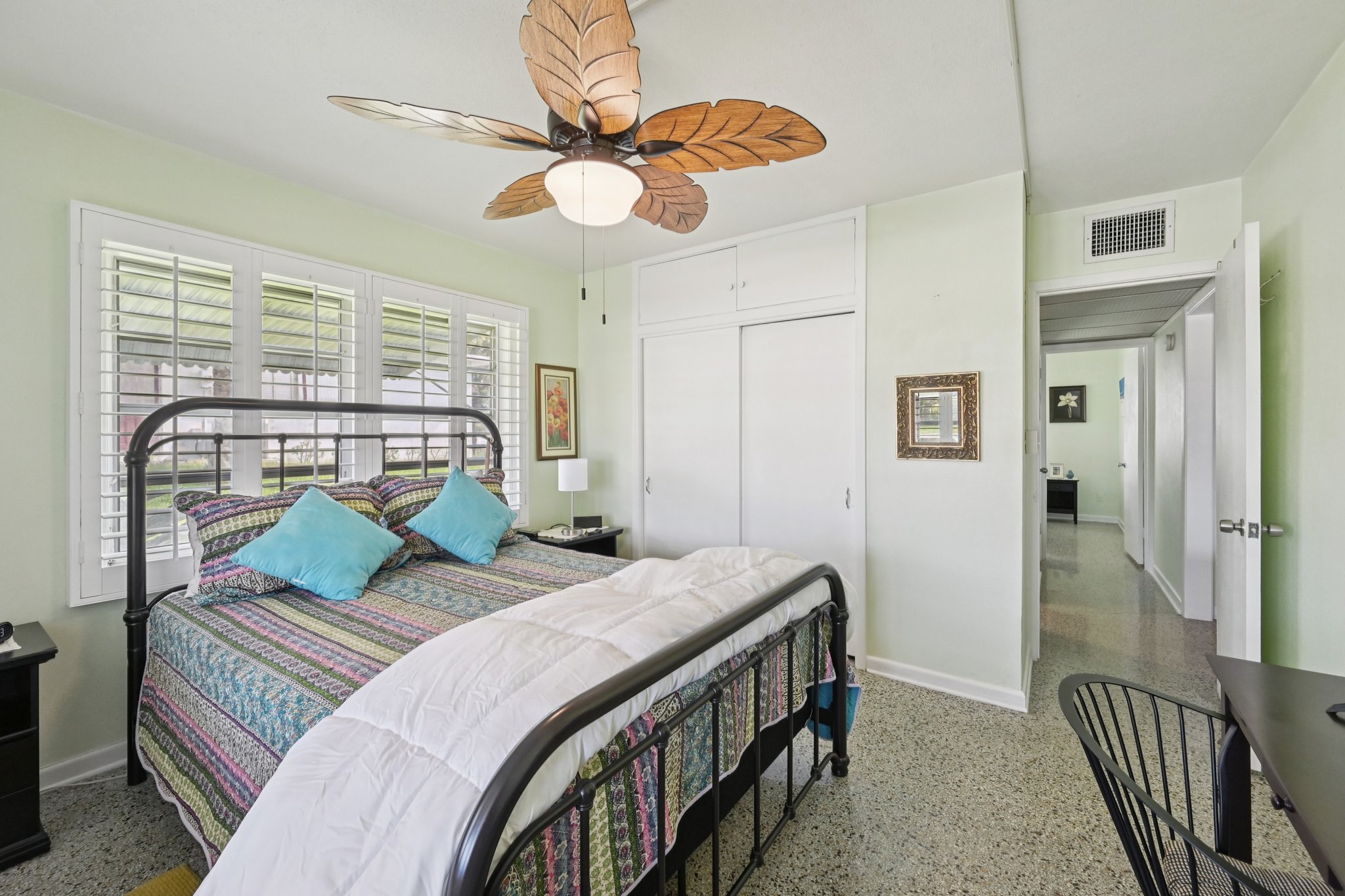 NE Skyline Dr-S1204-025.jpg