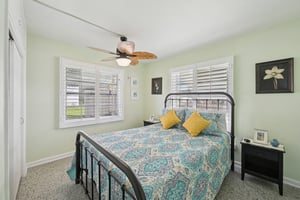 NE Skyline Dr-S1204-014.jpg