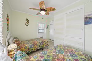 NE Skyline Dr-S1204-019.jpg