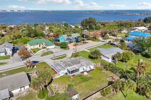 NE Skyline Dr-S1204-043.jpg