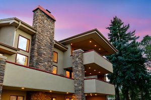 4275 Hackamore-12 day to dusk.jpg