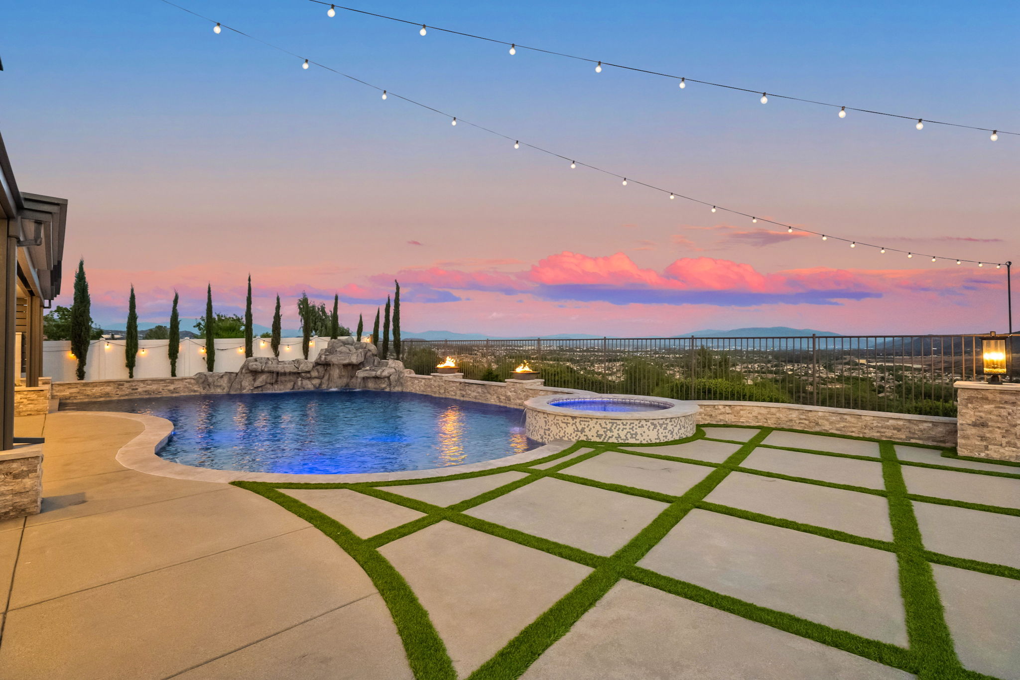  Photo 90