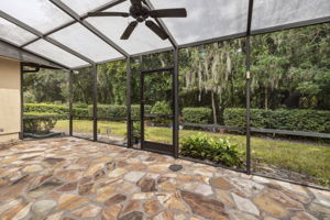 Screened-in Porch